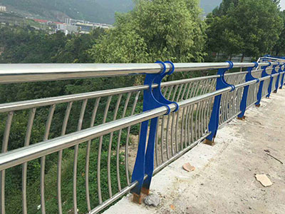 哈尔滨市河道护栏图片3 哈尔滨市河道护栏图片3