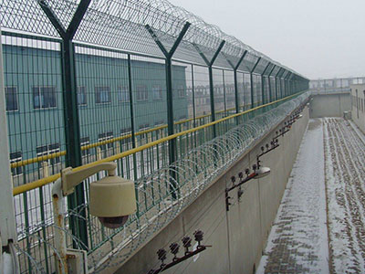监狱隔离网案例图片2 监狱隔离网案例图片2